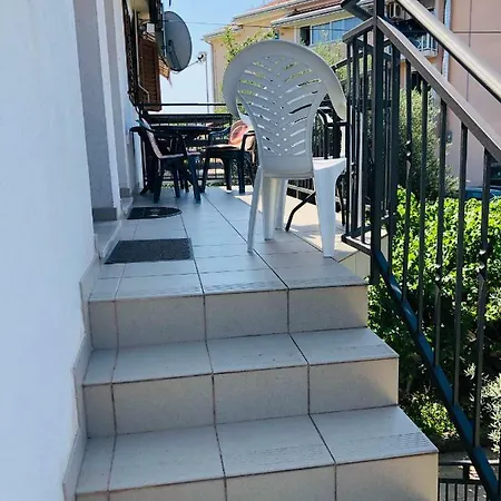 Διαμέρισμα Rosita *